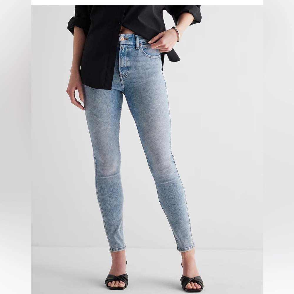 NWT Express Light Blue Skinny High Rise Jeans